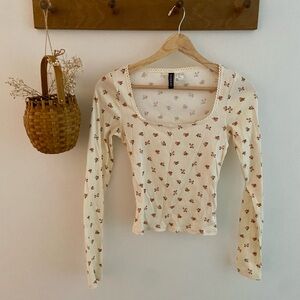 H&M Cream Floral Long Sleeve Blouse